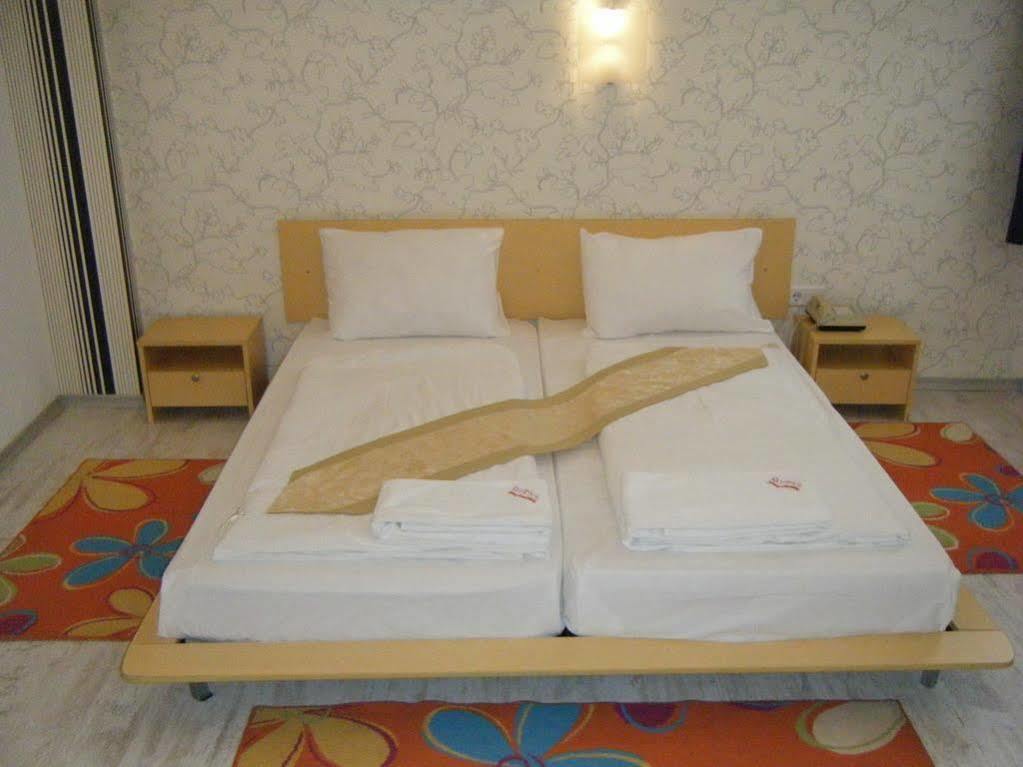 Scotty's Boutique Hotel Sofia Extérieur photo